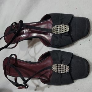 Authentic Chanel black velvet bow sandal size 37.5